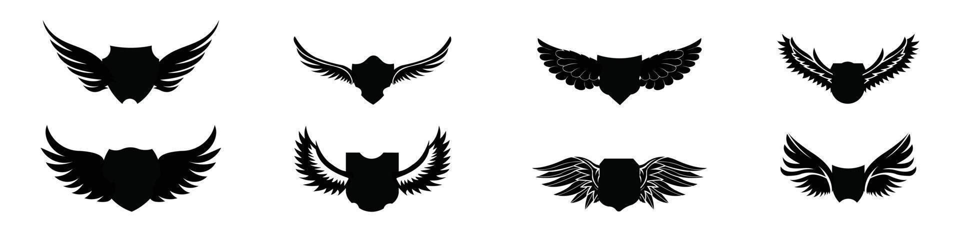 conjunto de escudos en blanco con alas, conjunto de escudos alados heráldicos en diferentes formas con pájaro vector