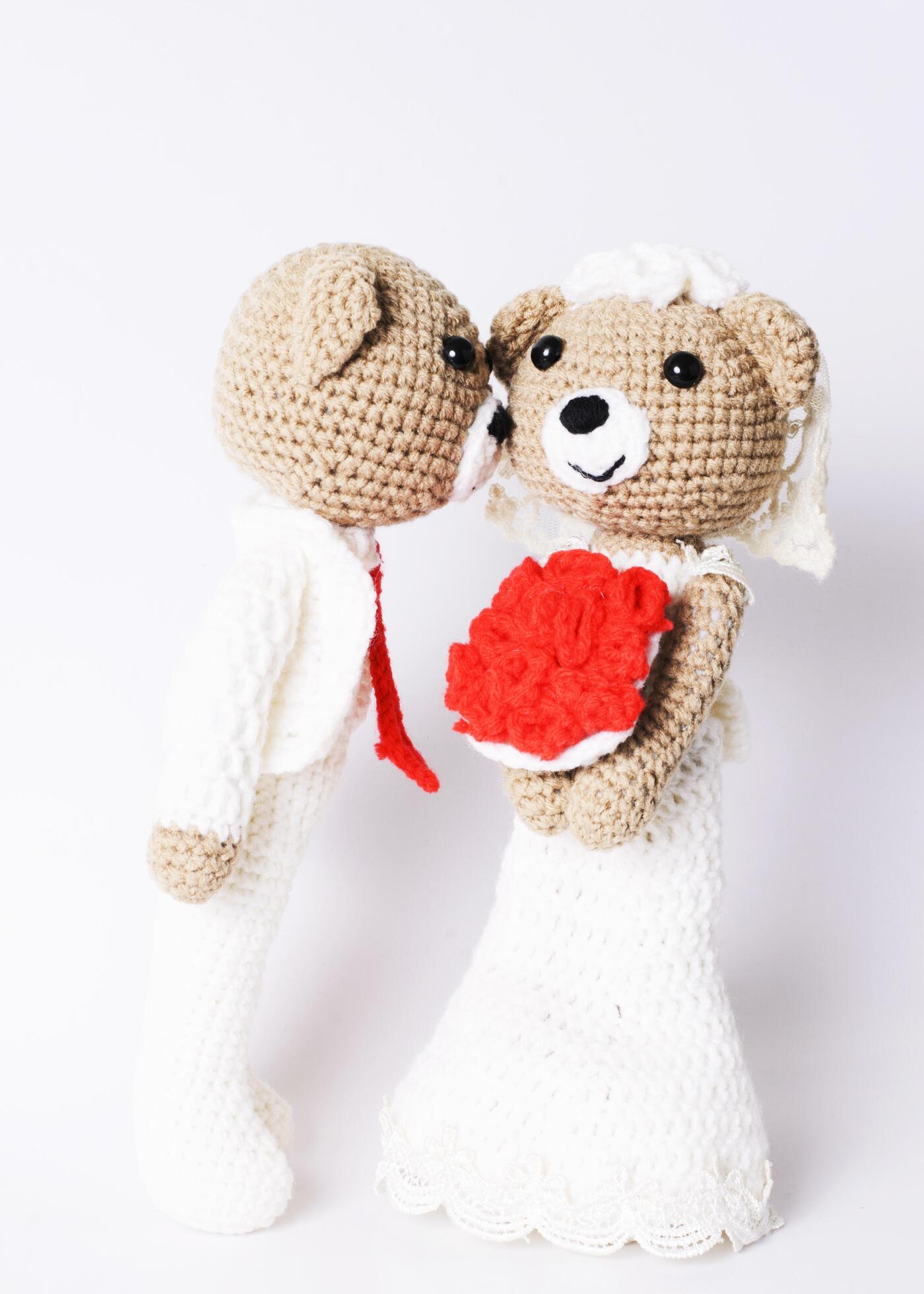 Bear wedding kiss portraits on white background 5392567 Stock Photo at