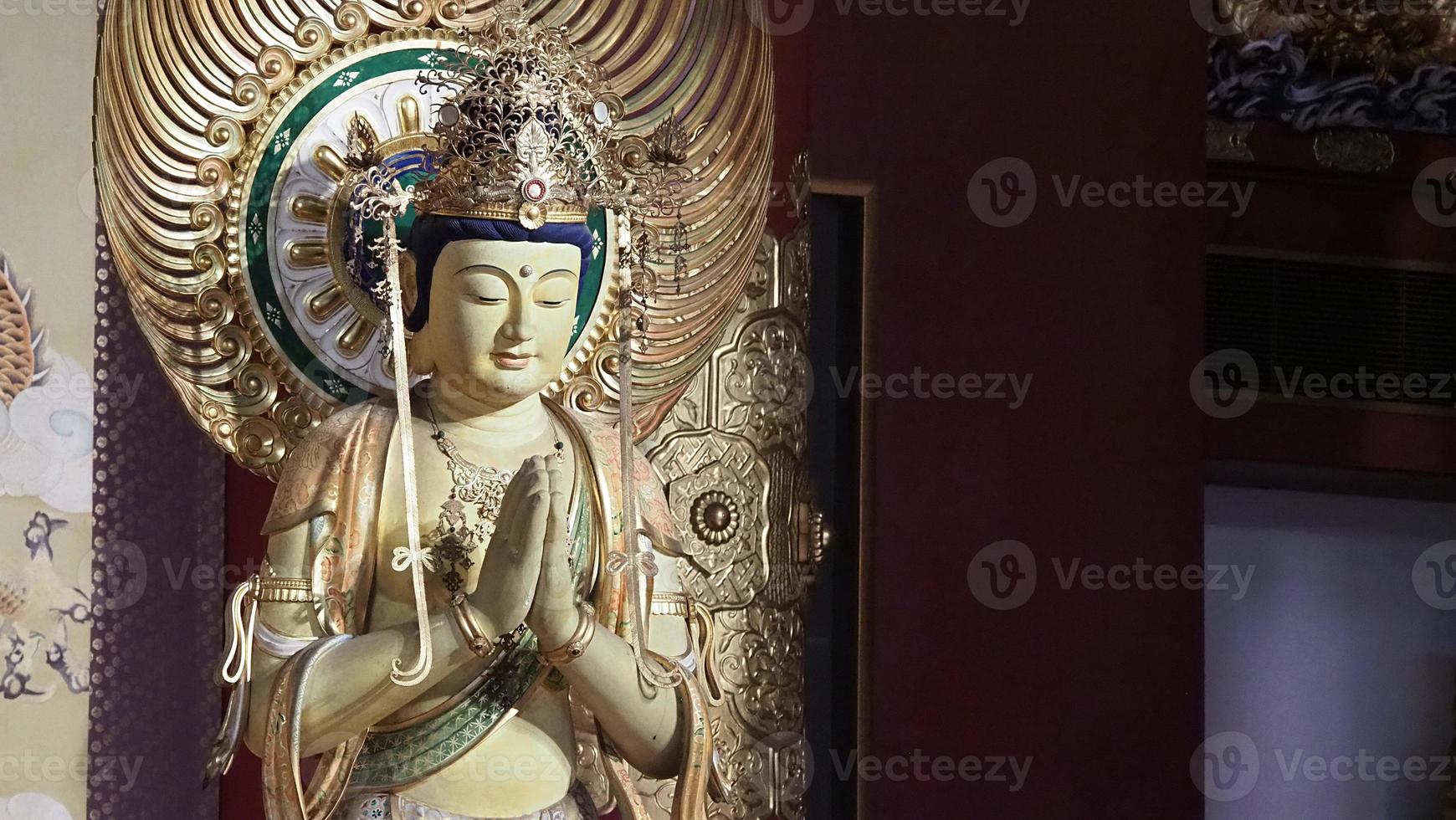 Buddha statue. Buddhist sculpture. images of chinese buddha photo