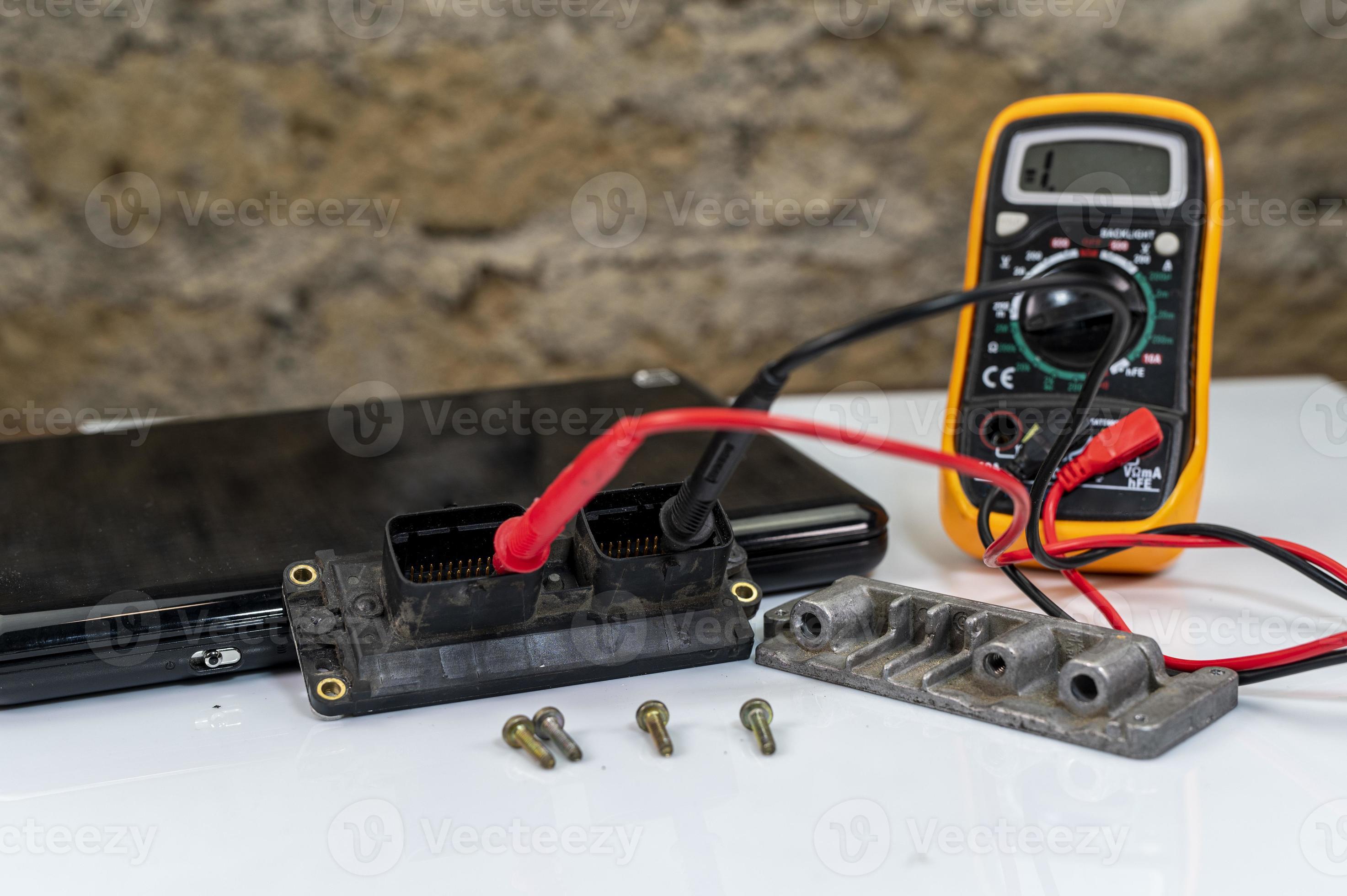 car control unit with test and pc performance setting 5434735 Stock