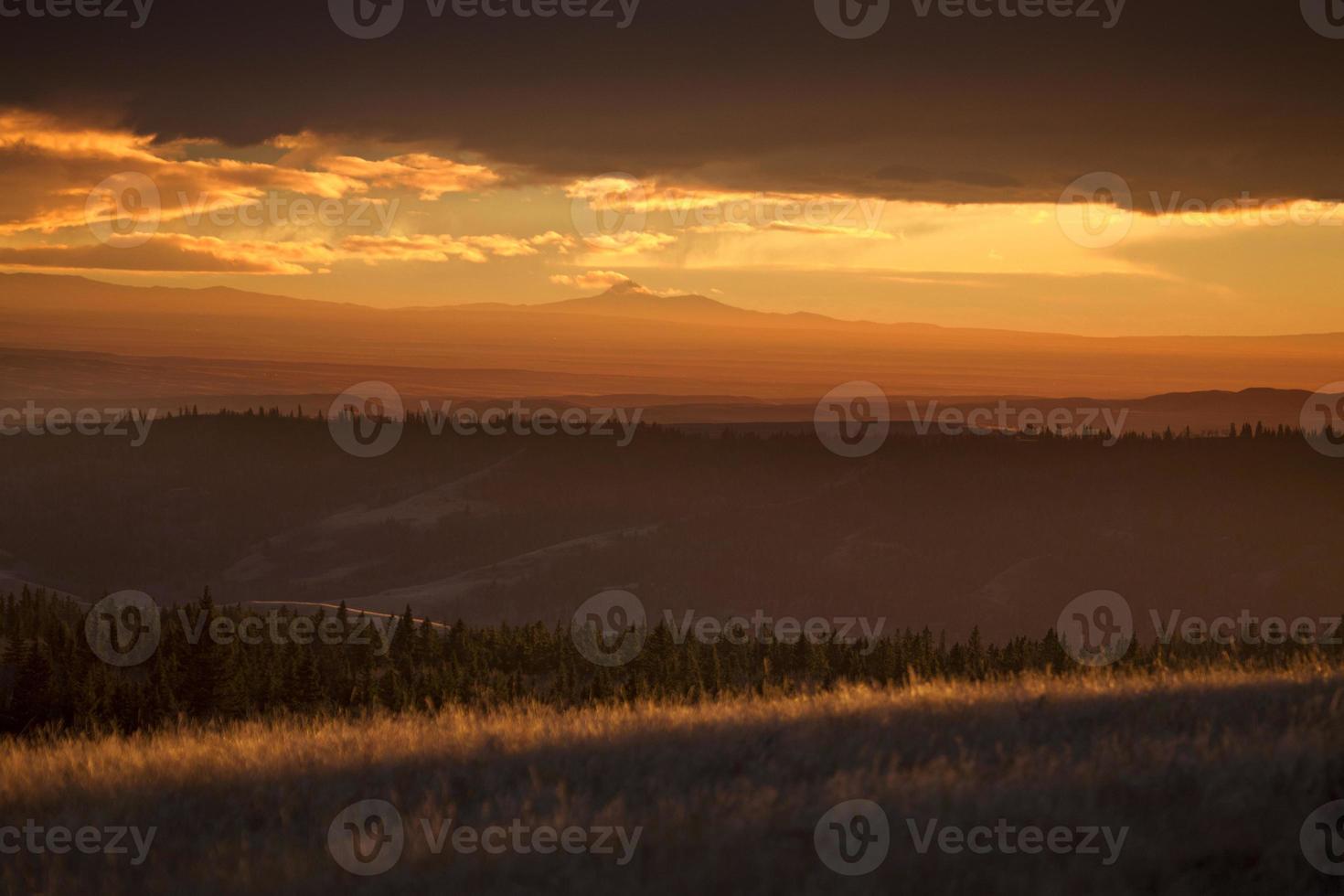 Cypress Hills Alberta Saskatchewan photo