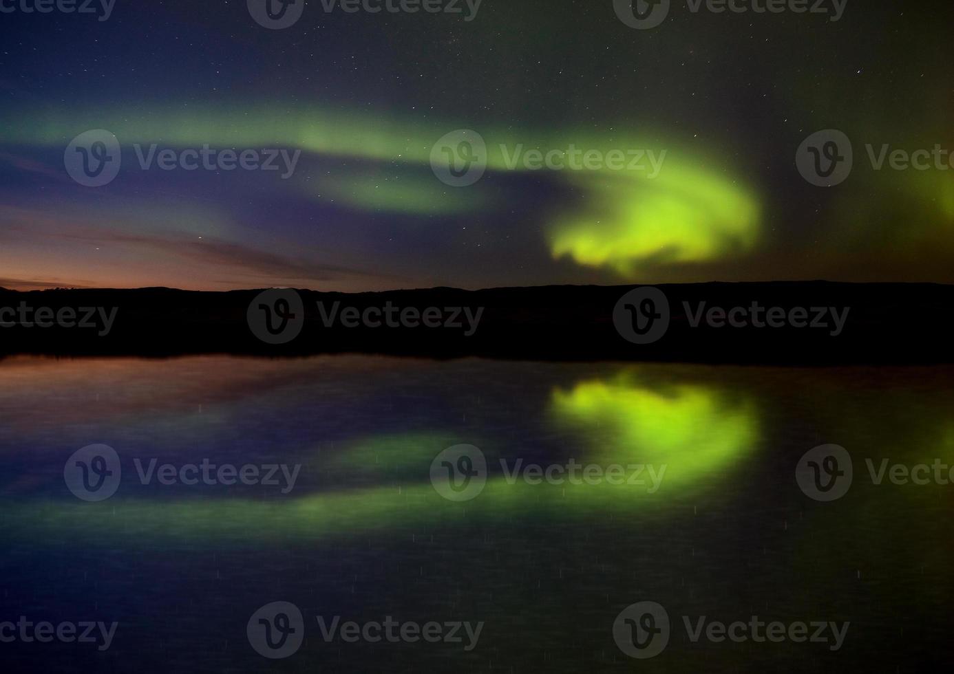 tiro nocturno aurora boreal foto