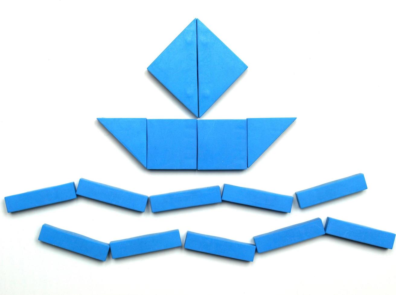 ship tangram design photo