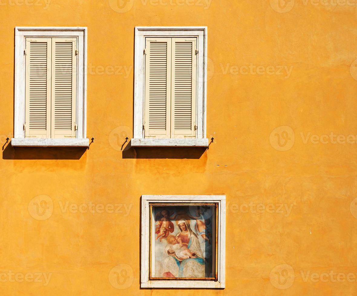 Bright and colorful Italian cityscape. Sunlit streets. Colorful houses. Warm and comfortable. photo