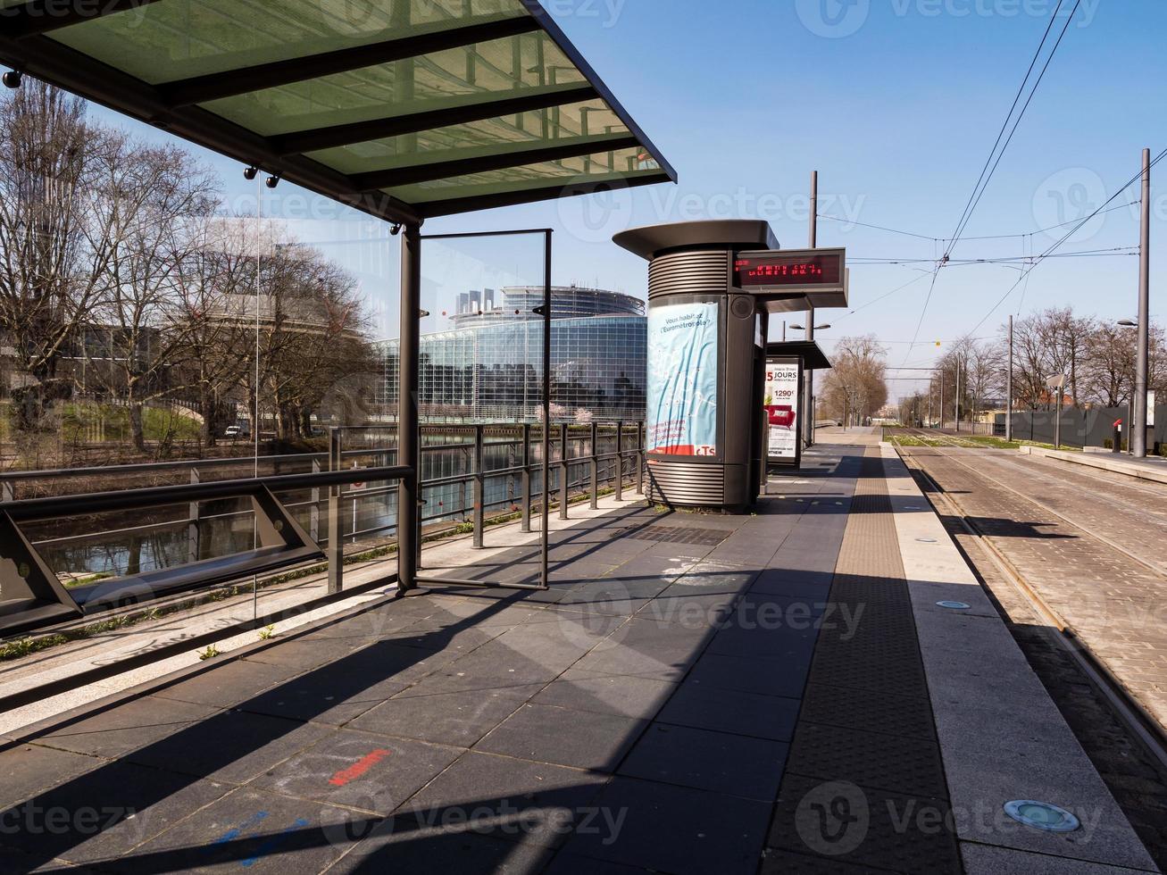 la ciudad vacía de estrasburgo. tiempo de cuarentena epidemia de coronavirus. nadie. foto