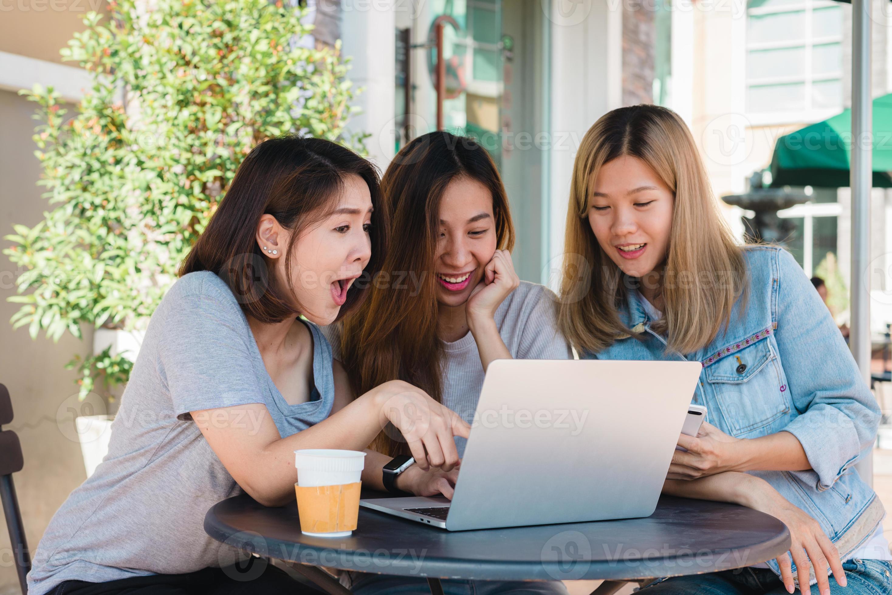 Asian Coffee Shop Girls