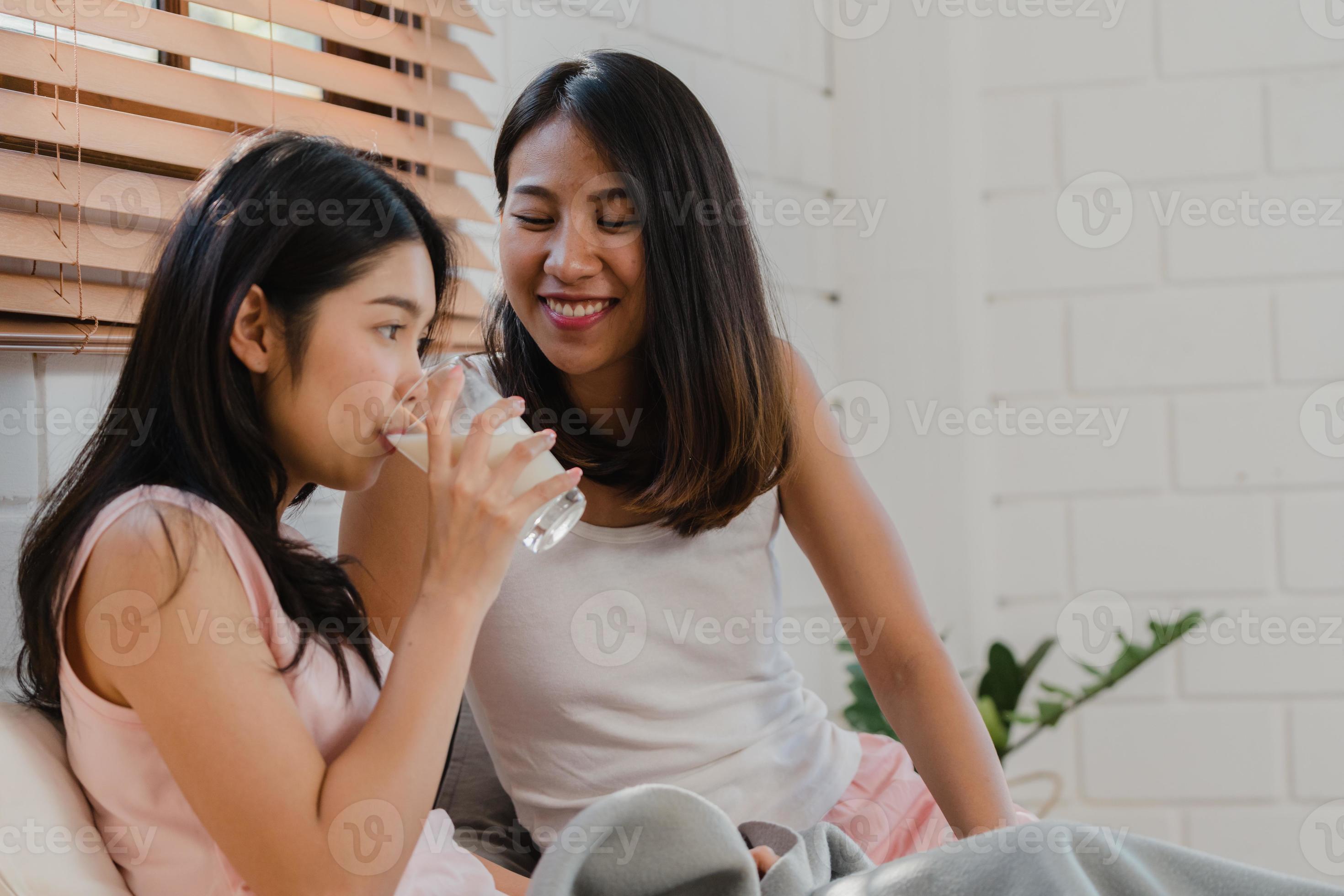 asian lesbian teens