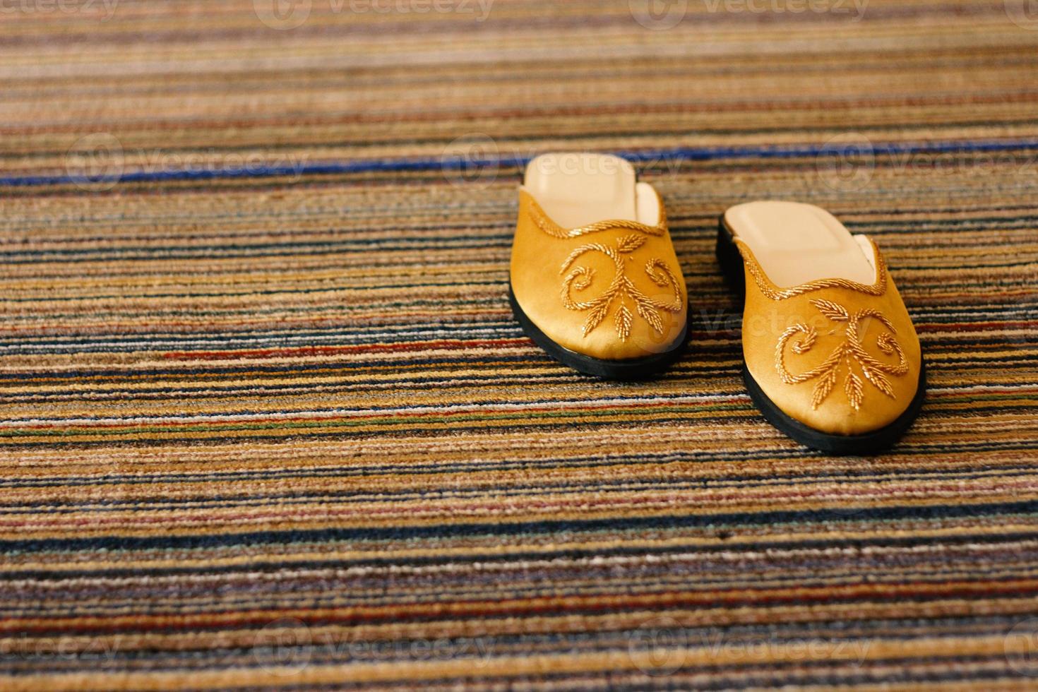 Luxurious brown wedding shoes photo
