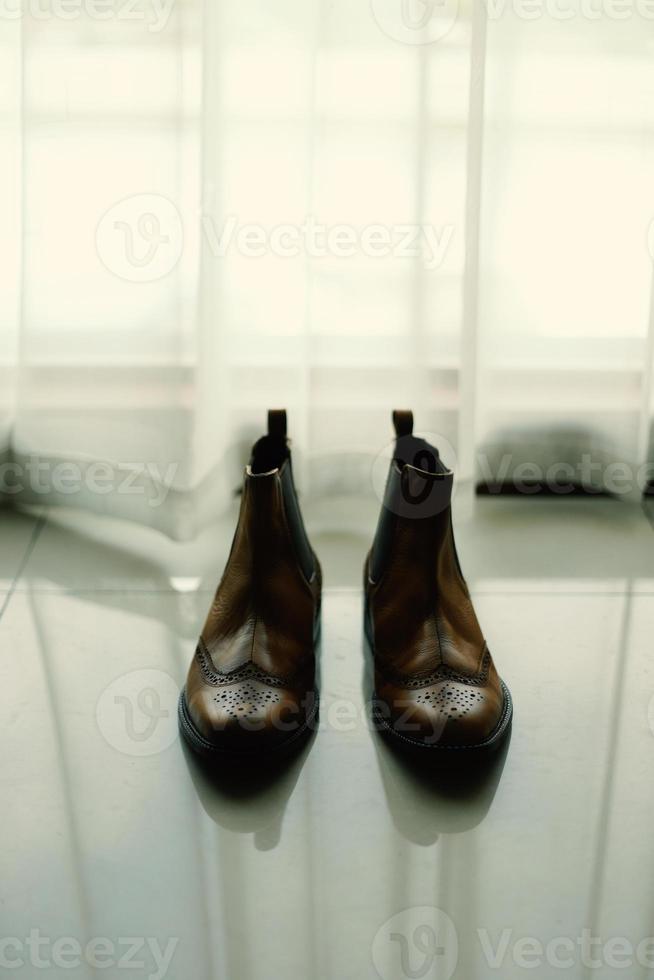 Luxurious brown wedding shoes photo