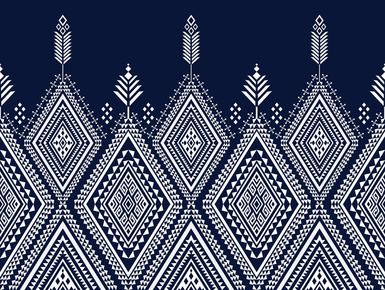 oriental geometric ethnic pattern vector