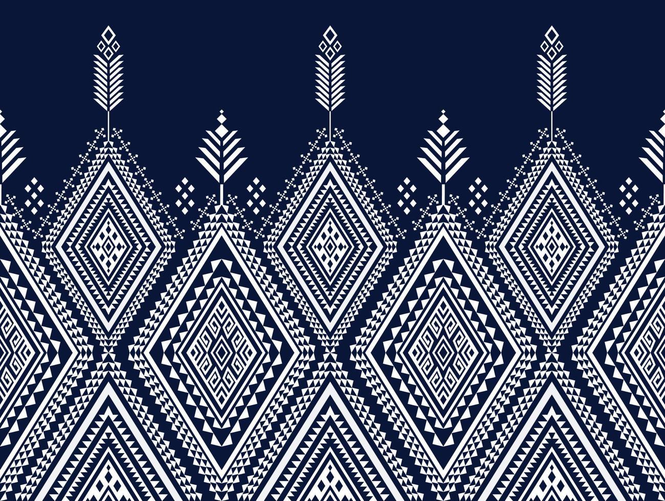 oriental geometric ethnic pattern vector