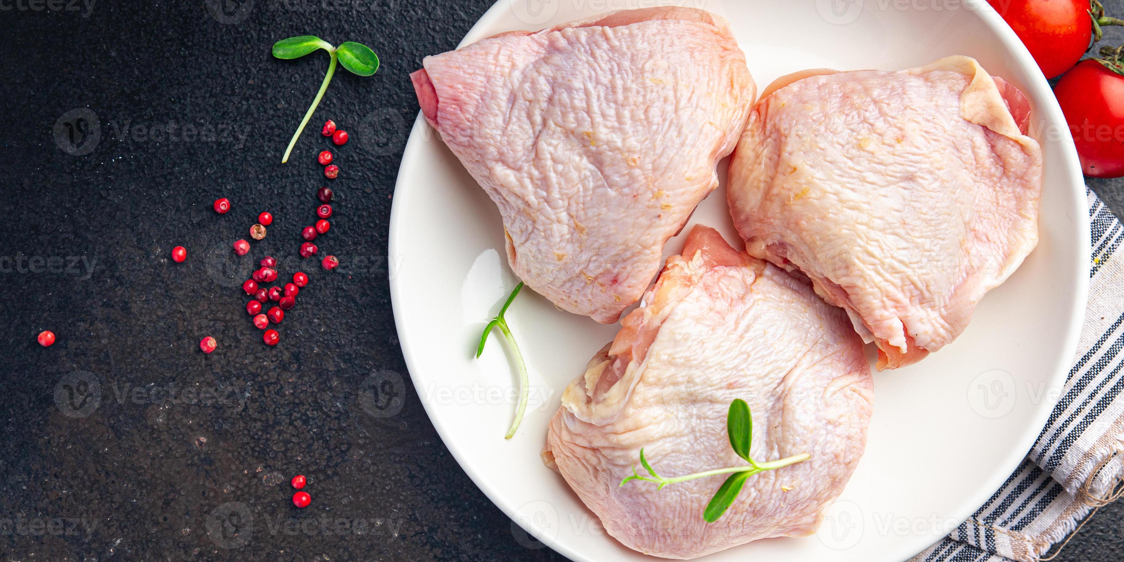 raw chicken thigh piece of poultry meat fresh portion dietary 5563063