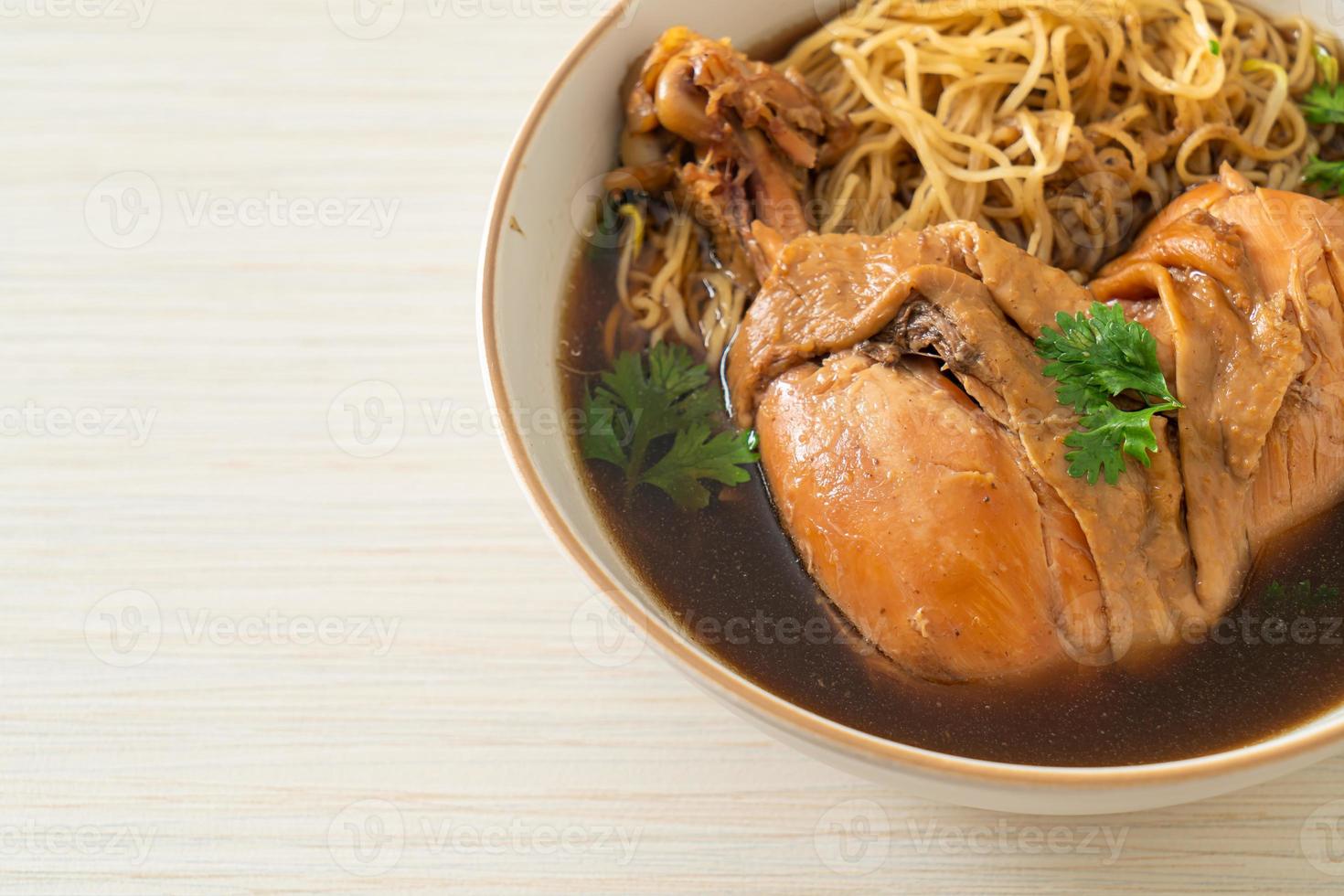 Noodles with Braised Chicken in Brown Soup photo