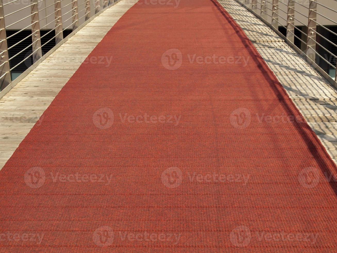 alfombra roja vacia foto