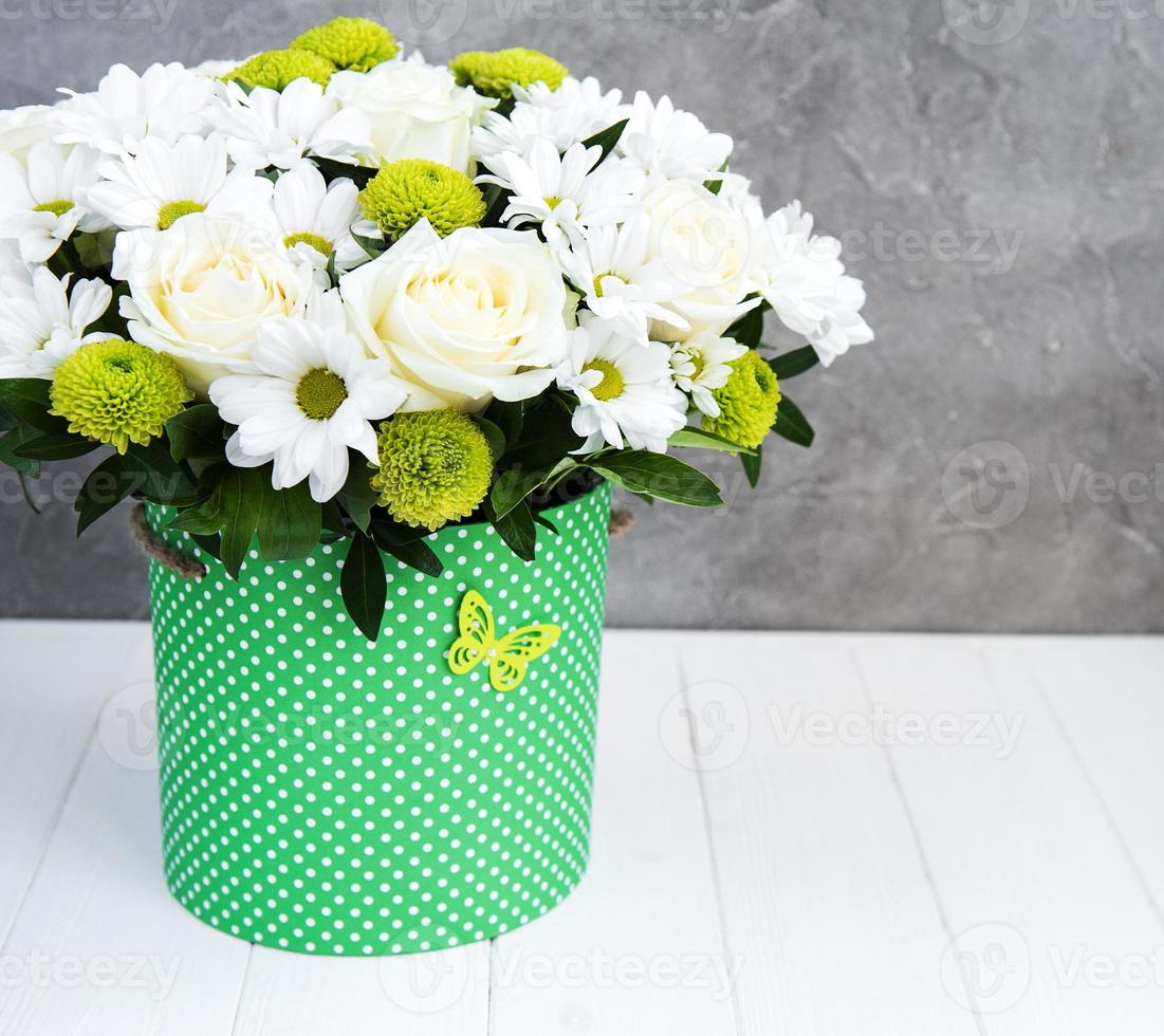 Bouquet of white flowers photo