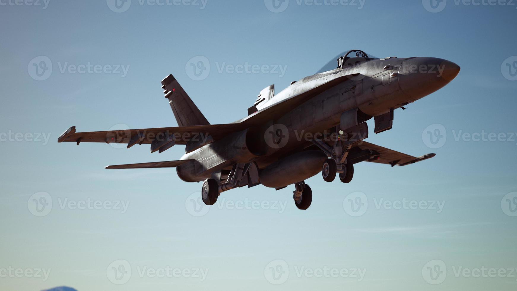 avión militar estadounidense sobre el desierto foto