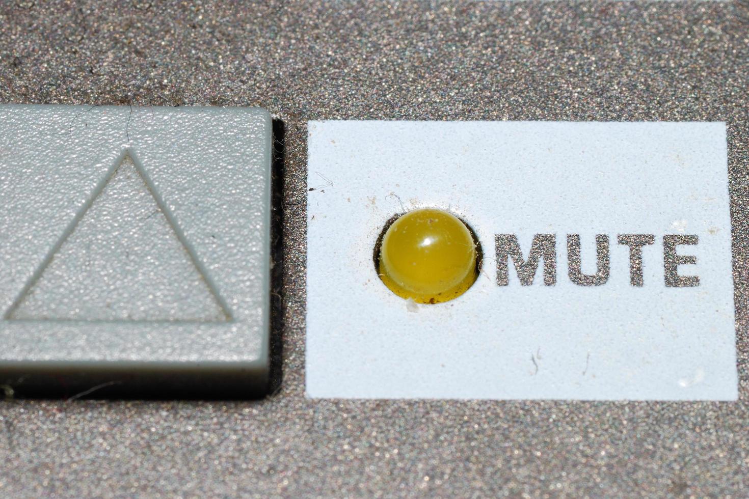 mute button detail view photo