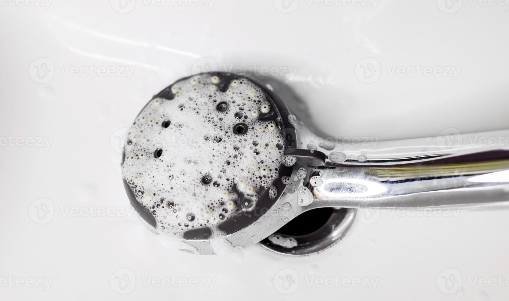 cleaning an calcified shower head photo