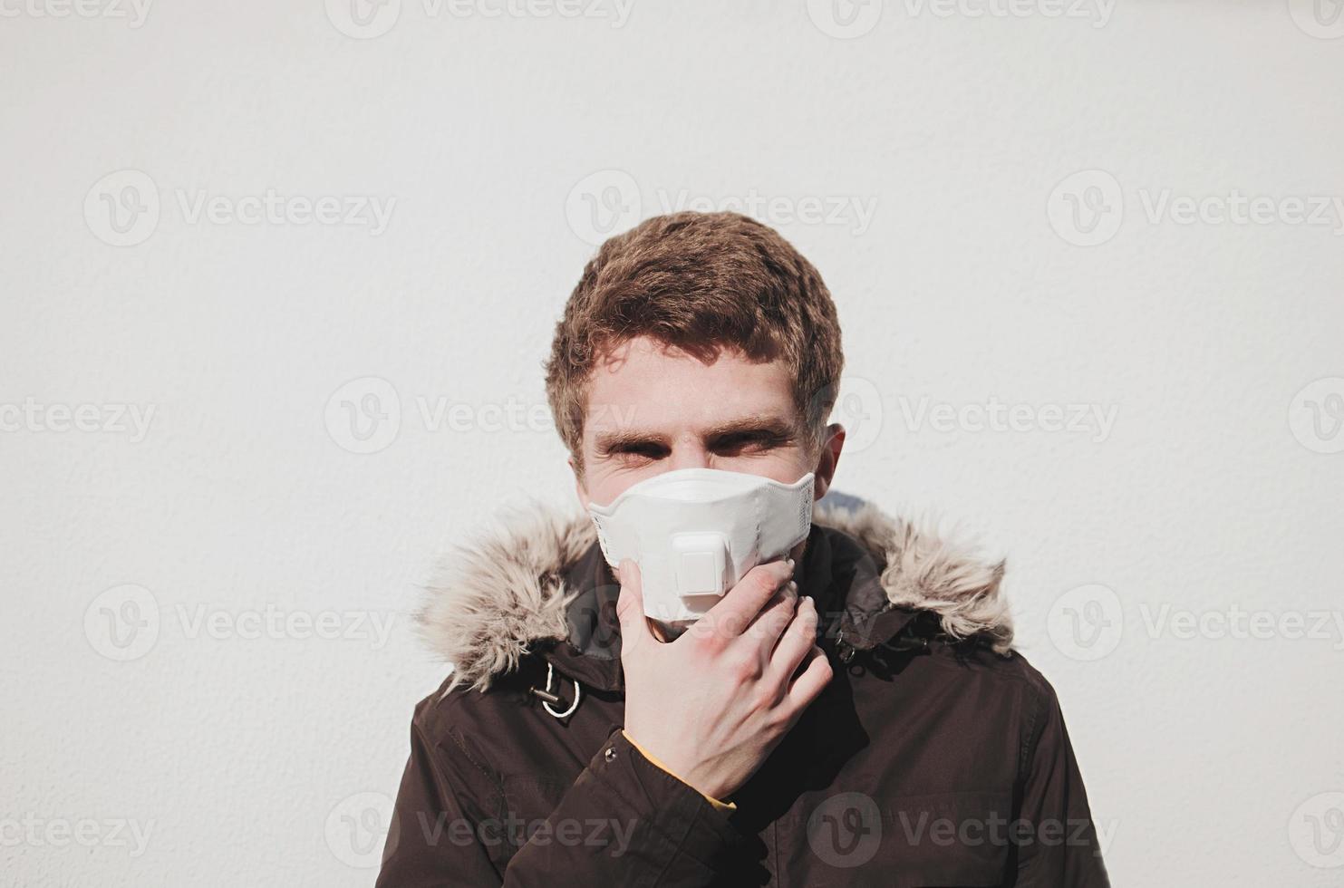 Man wearing face mask photo