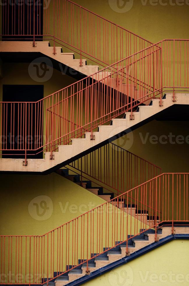 escaleras para escape de incendios foto