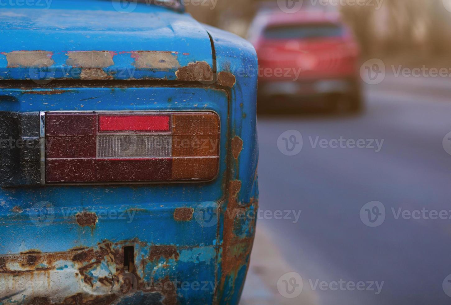 Forgotten rusty car photo