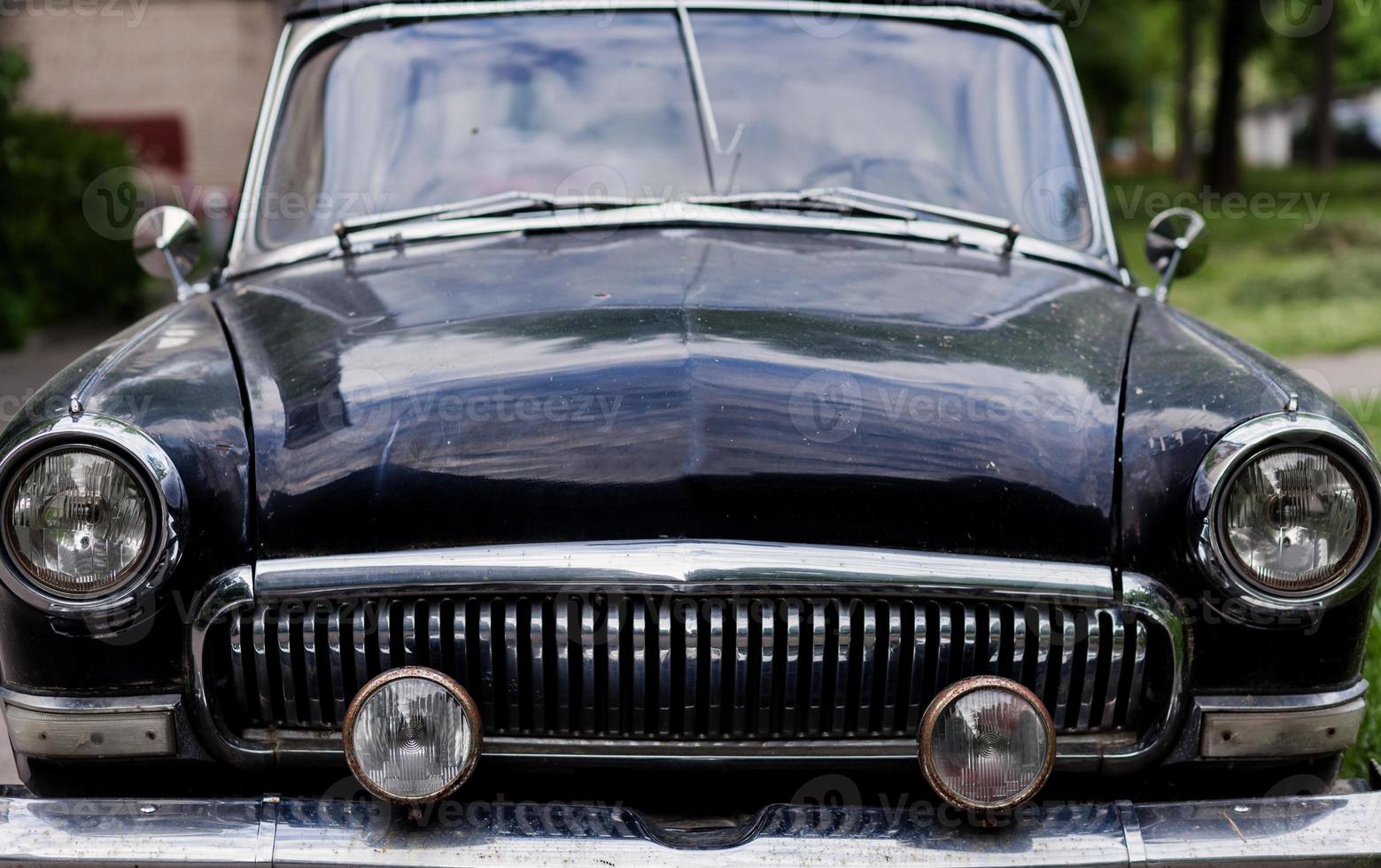 shiny black automobile photo