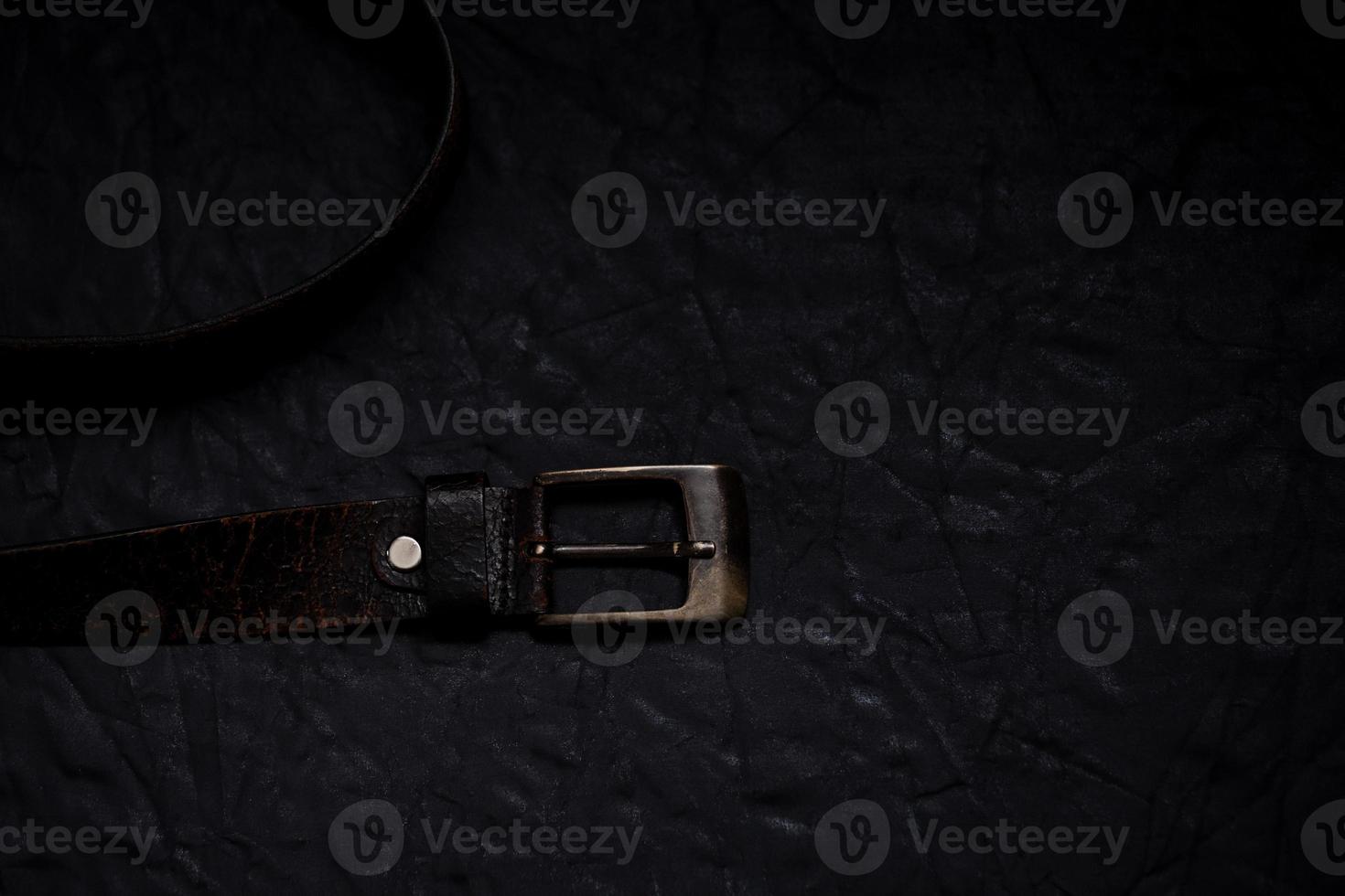 men's accessory-leather belt photo