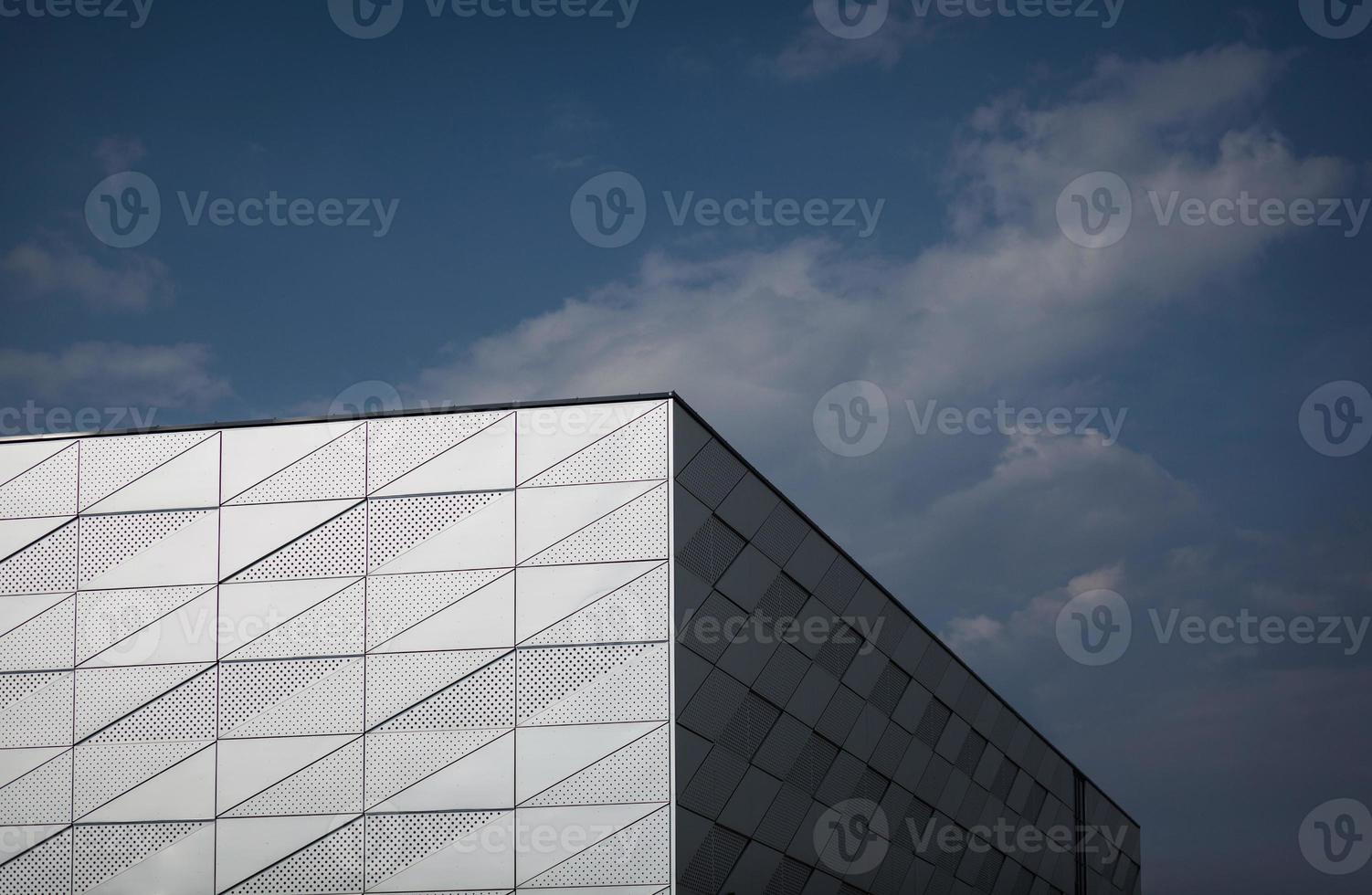 Geometric structure roof photo