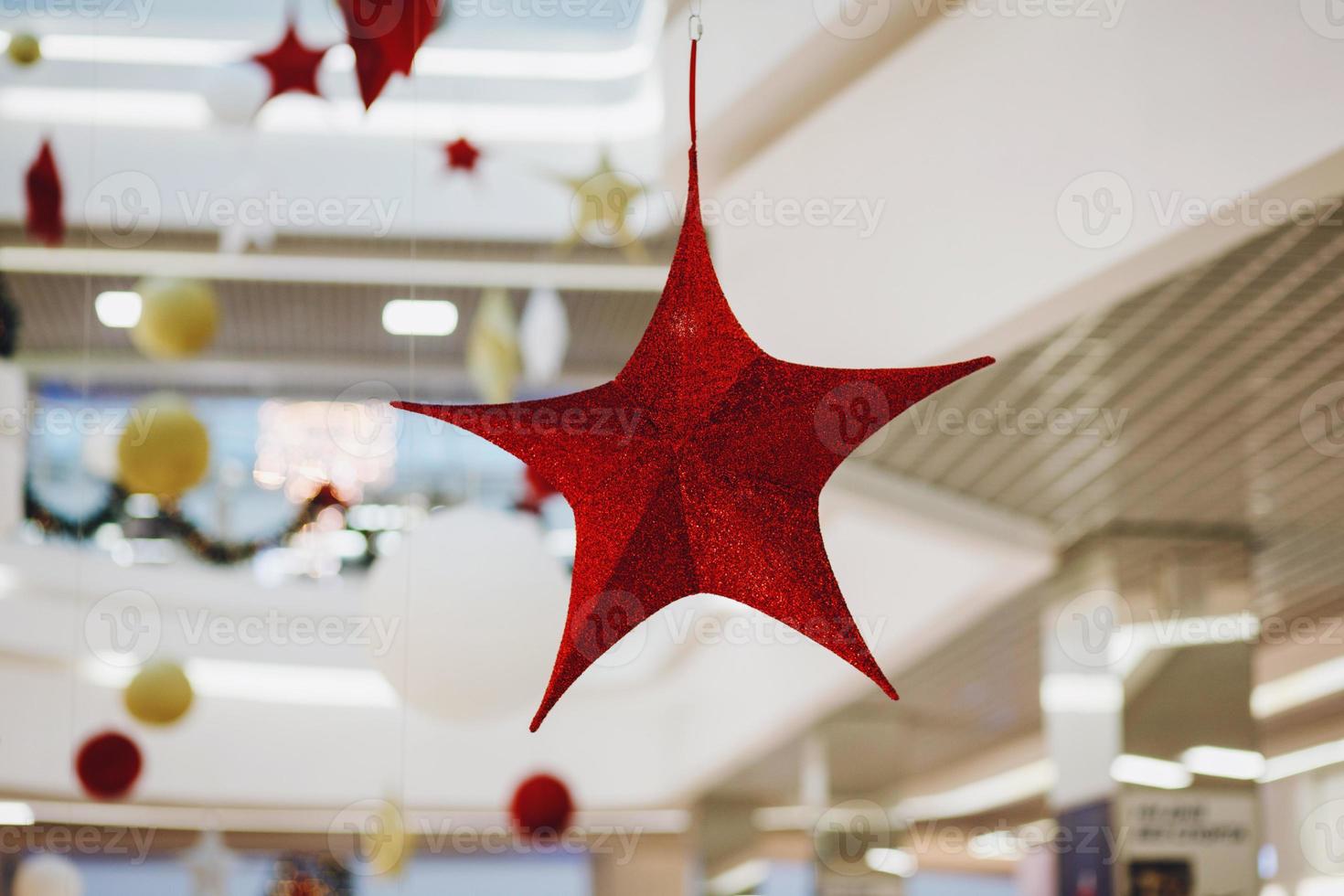 red Christmas star photo