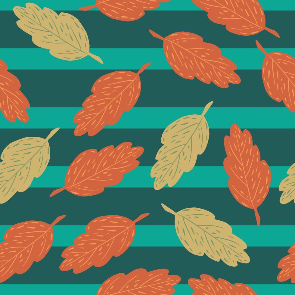 patrón aleatorio sin costuras con follaje de otoño de color naranja y beige. fondo de rayas azules. vector