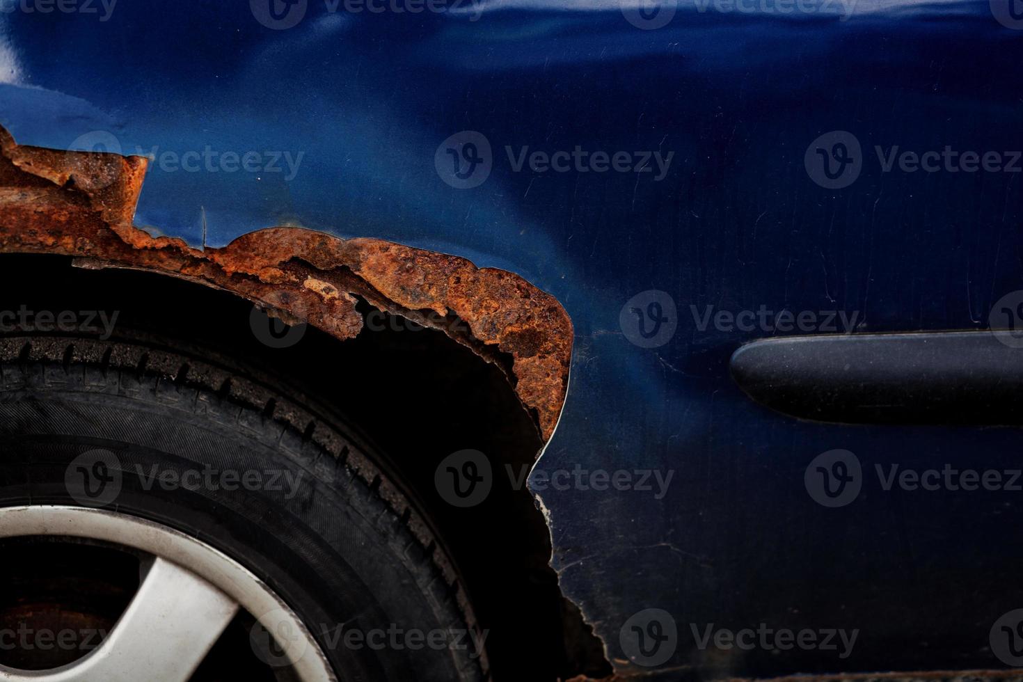 Car with rust and corrosion photo