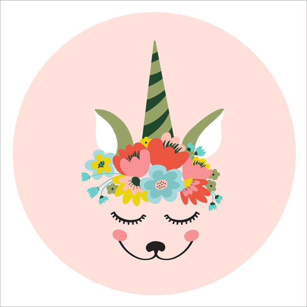 la cara de un lindo unicornio, una corona de flores en la cabeza. ojos cerrados y sonriendo. ilustración plana vectorial vector