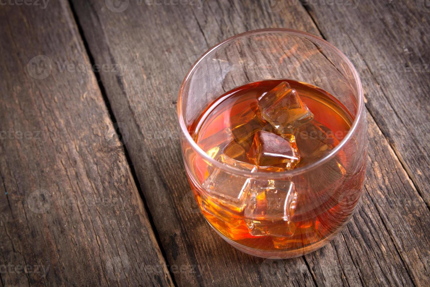 whiskey with ice photo