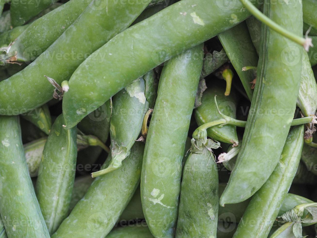 peas legumes vegetables 5764215 Stock Photo at Vecteezy