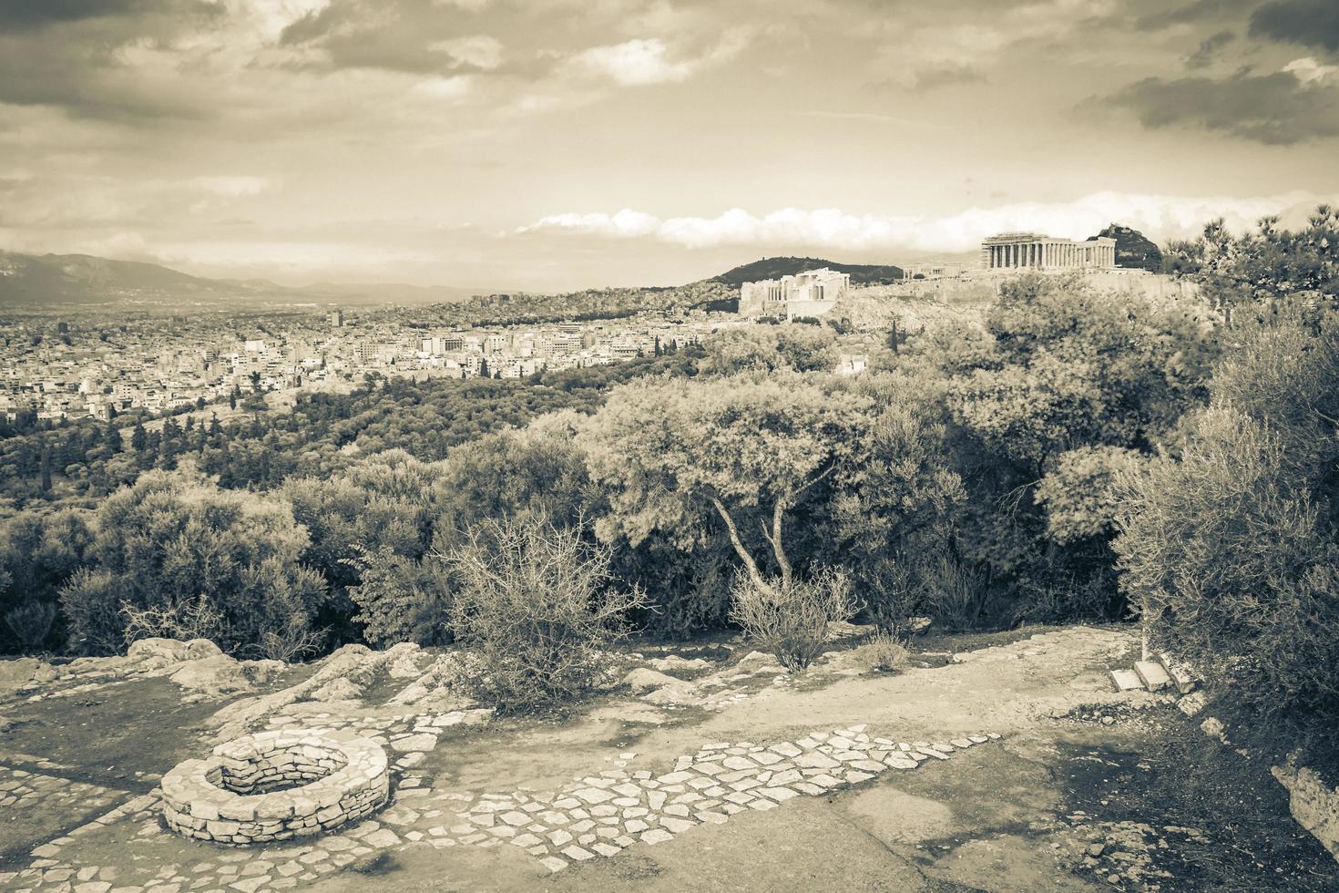 acrópolis de atenas ruinas partenón grecia capital atenas en grecia. foto