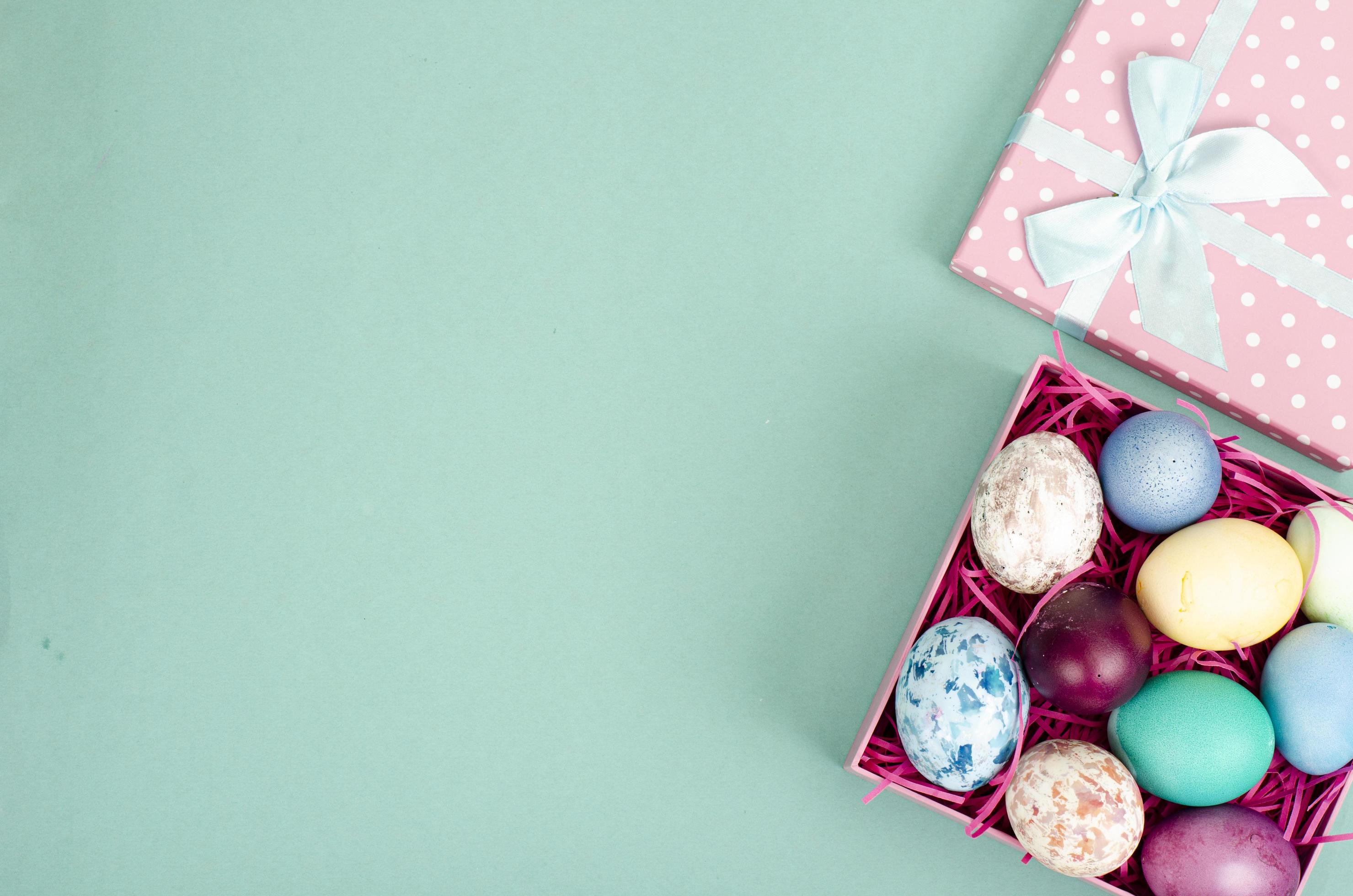 the happy easter gift box