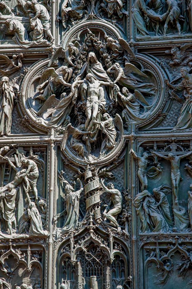 Door carved bronze photo