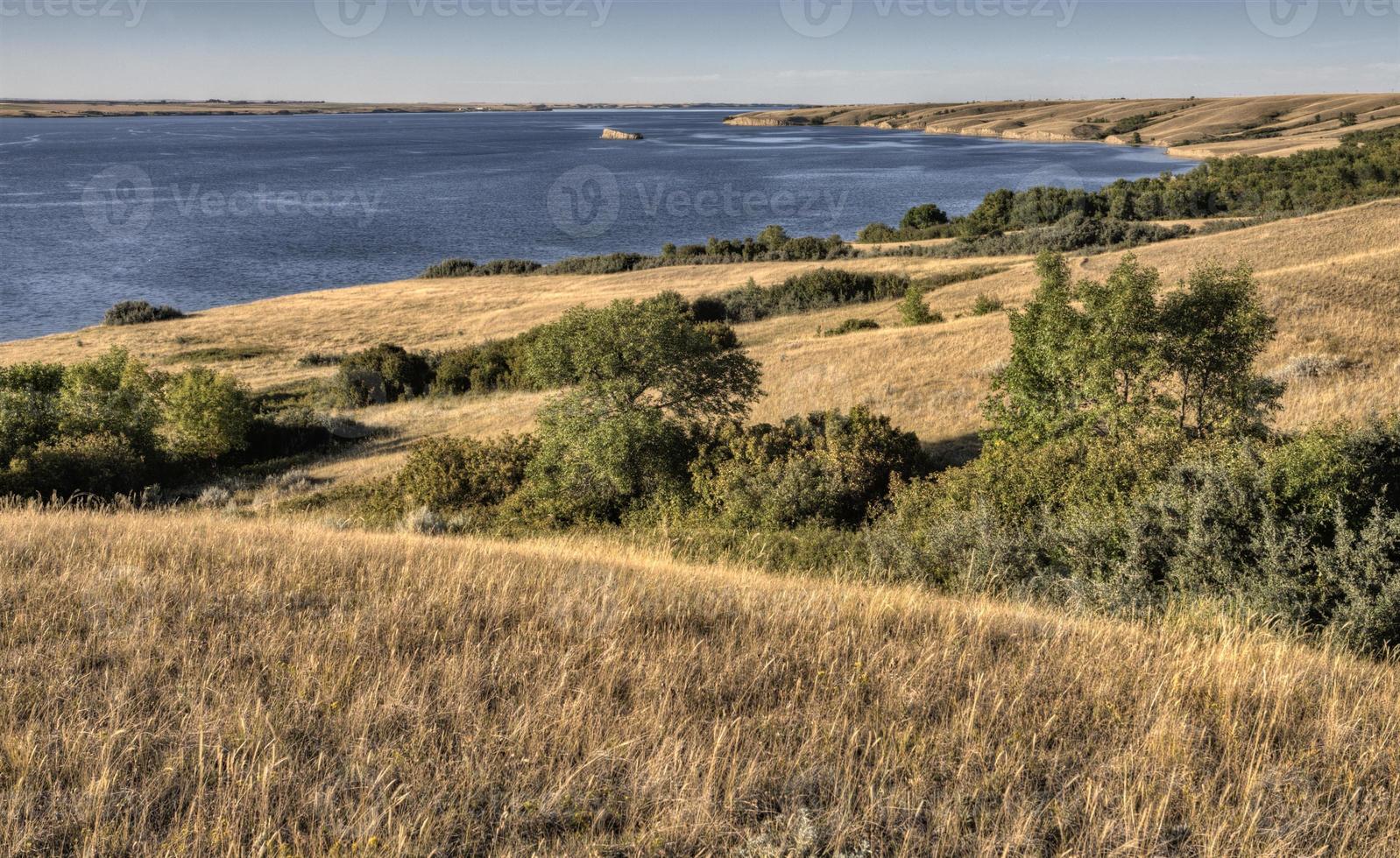 lago diefenbaker saskatchewan canadá foto