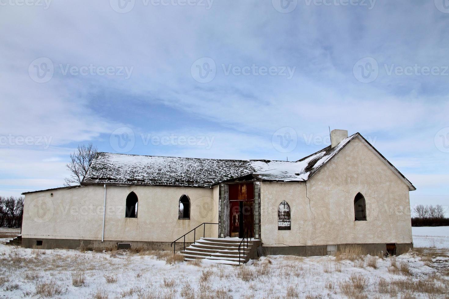 iglesia rural abandonada foto
