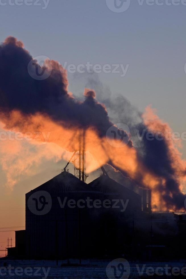 contaminación al atardecer foto