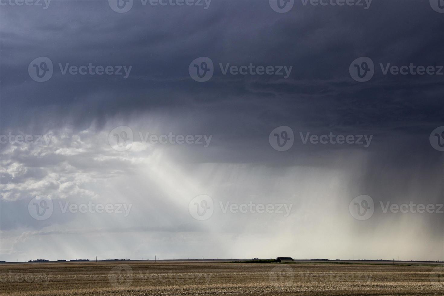 pradera nubes de tormenta canadá foto