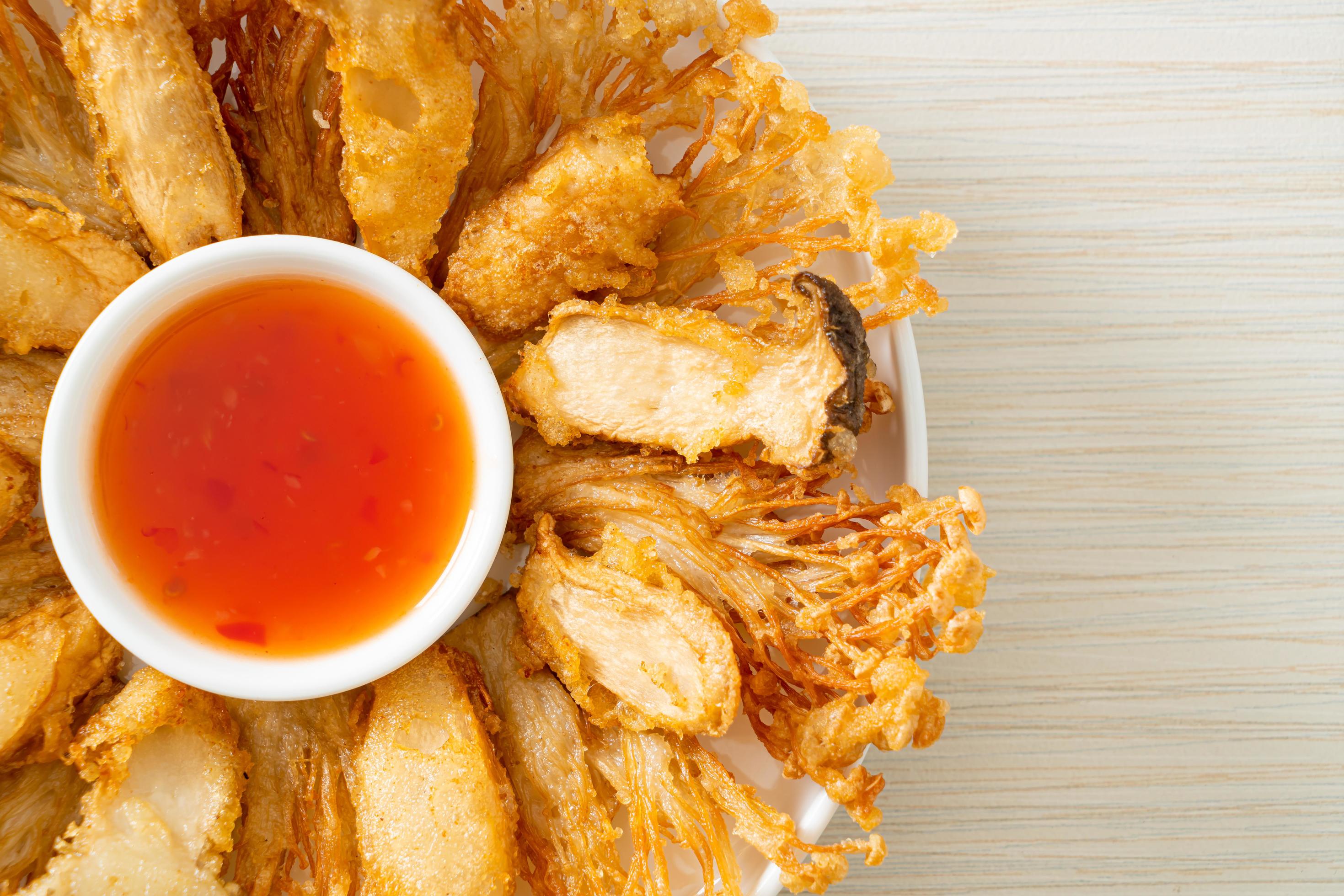 deep fried Enoki mushroom and King Oyster mushroom with spicy dipping sauce 5908508 Stock Photo