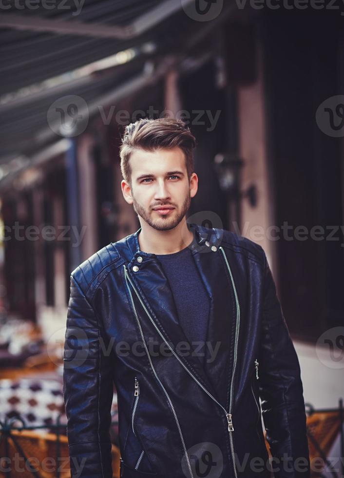 man in leather jacket 5910784 Stock Photo at Vecteezy