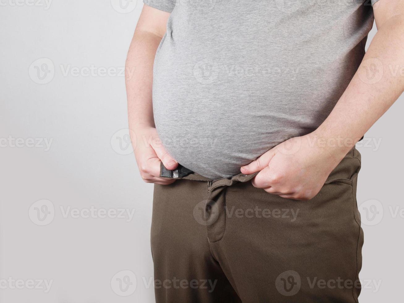 hombre con barriga gorda foto