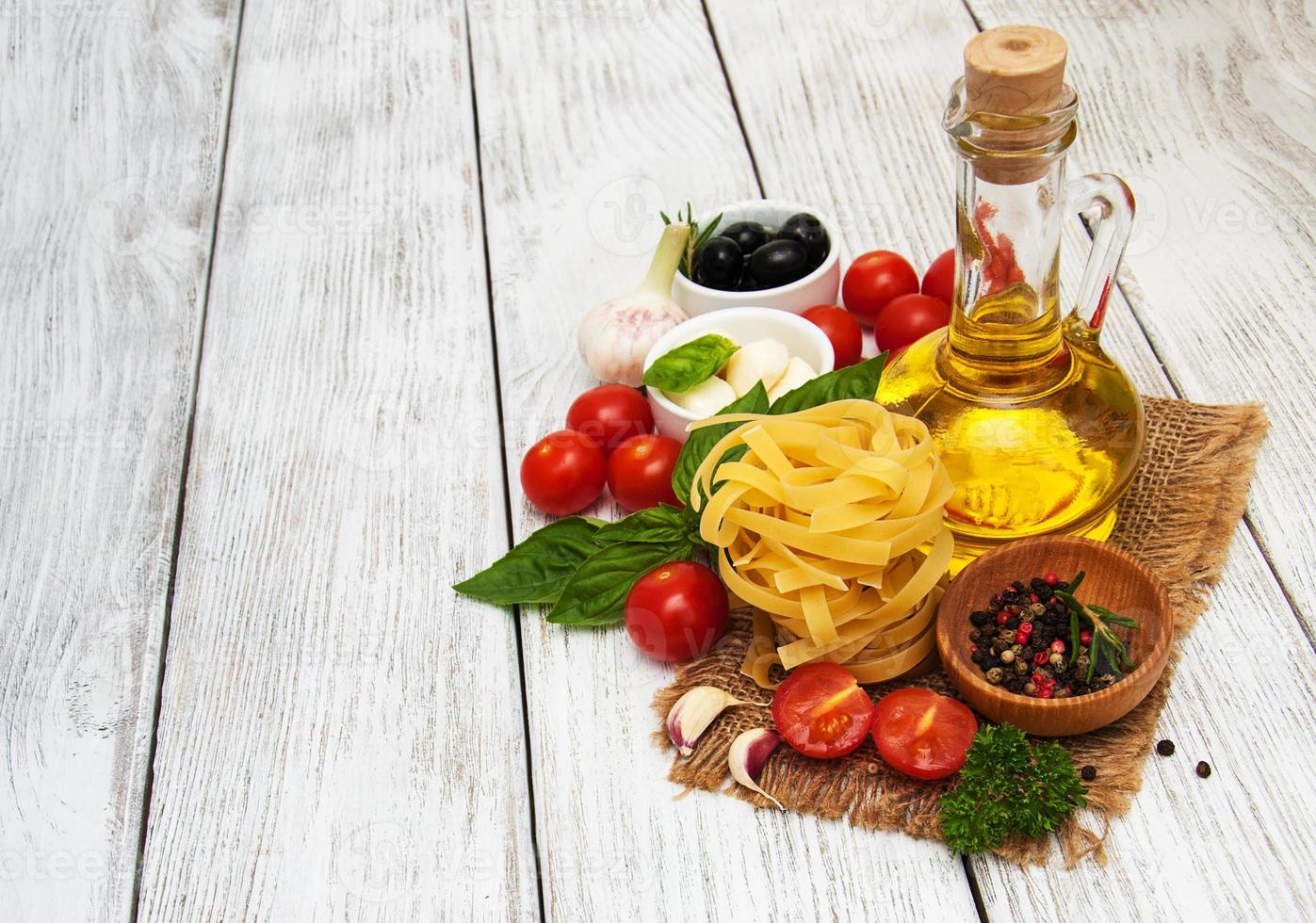 italian food ingredients photo