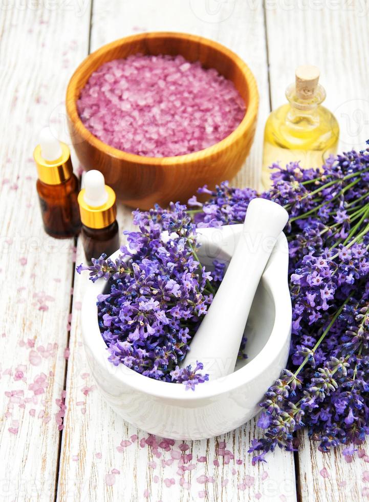 productos de spa con lavanda foto