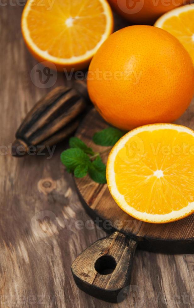 Fresh oranges fruits photo