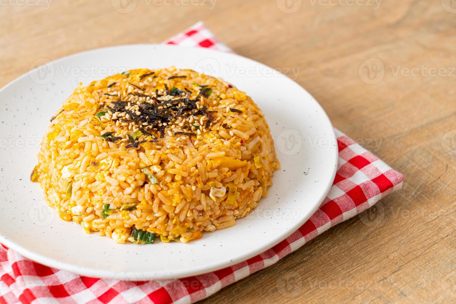 fried rice with egg in Korean style 6023054 Stock Photo at Vecteezy