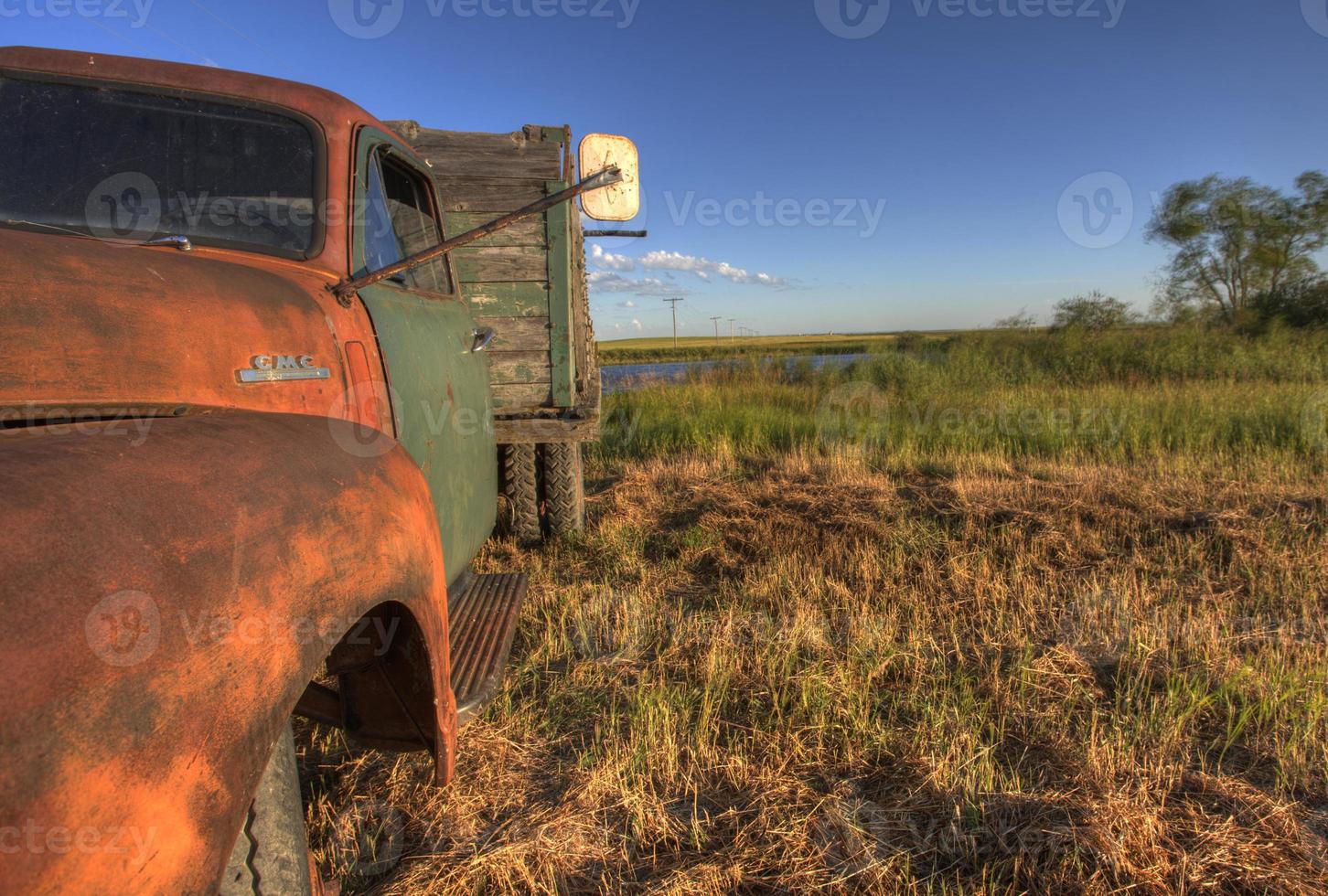 camiones de granja antiguos foto