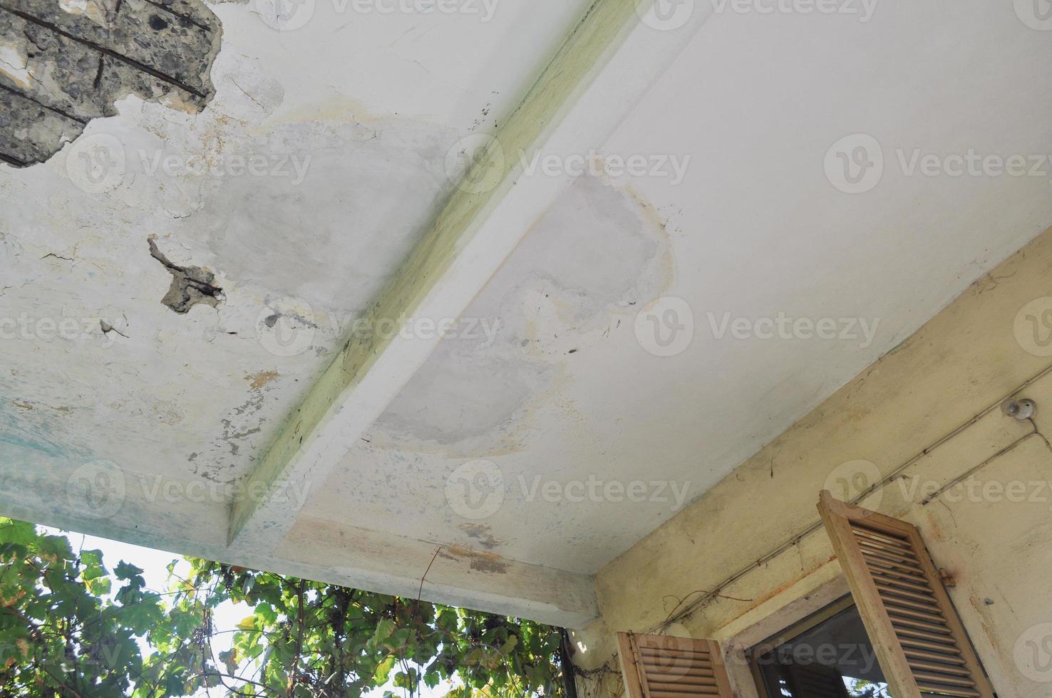 damaged concrete slab photo